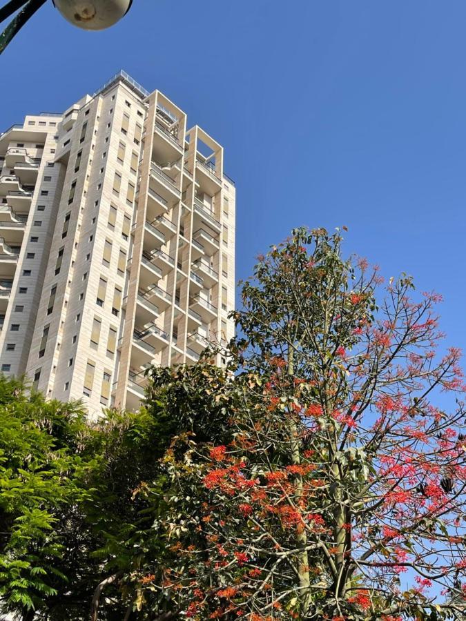 Beautiful Penthouse W/Amazing View, Prime Location Apartment Ramat Gan Exterior foto