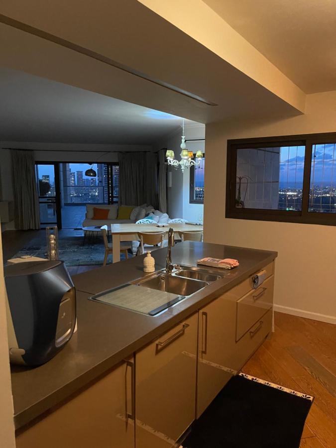 Beautiful Penthouse W/Amazing View, Prime Location Apartment Ramat Gan Exterior foto