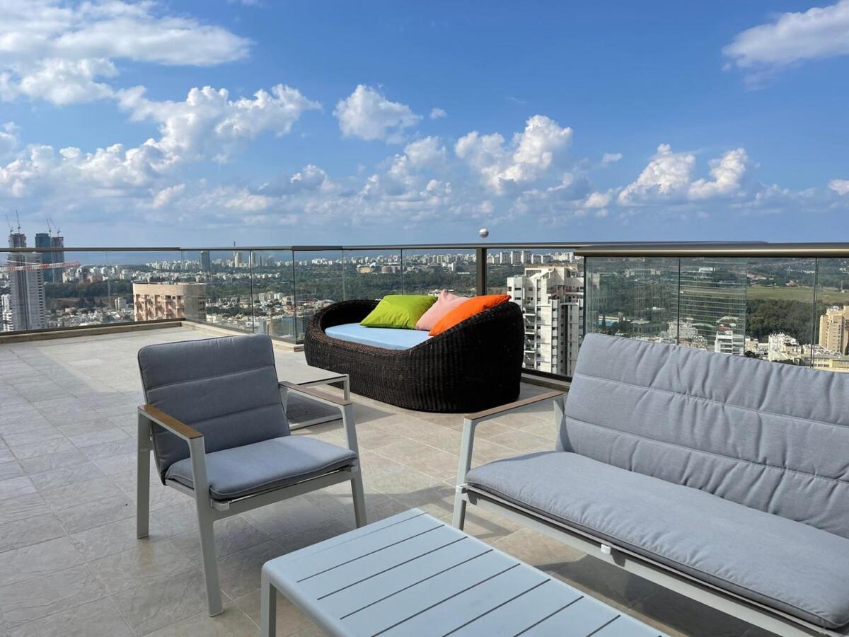 Beautiful Penthouse W/Amazing View, Prime Location Apartment Ramat Gan Exterior foto